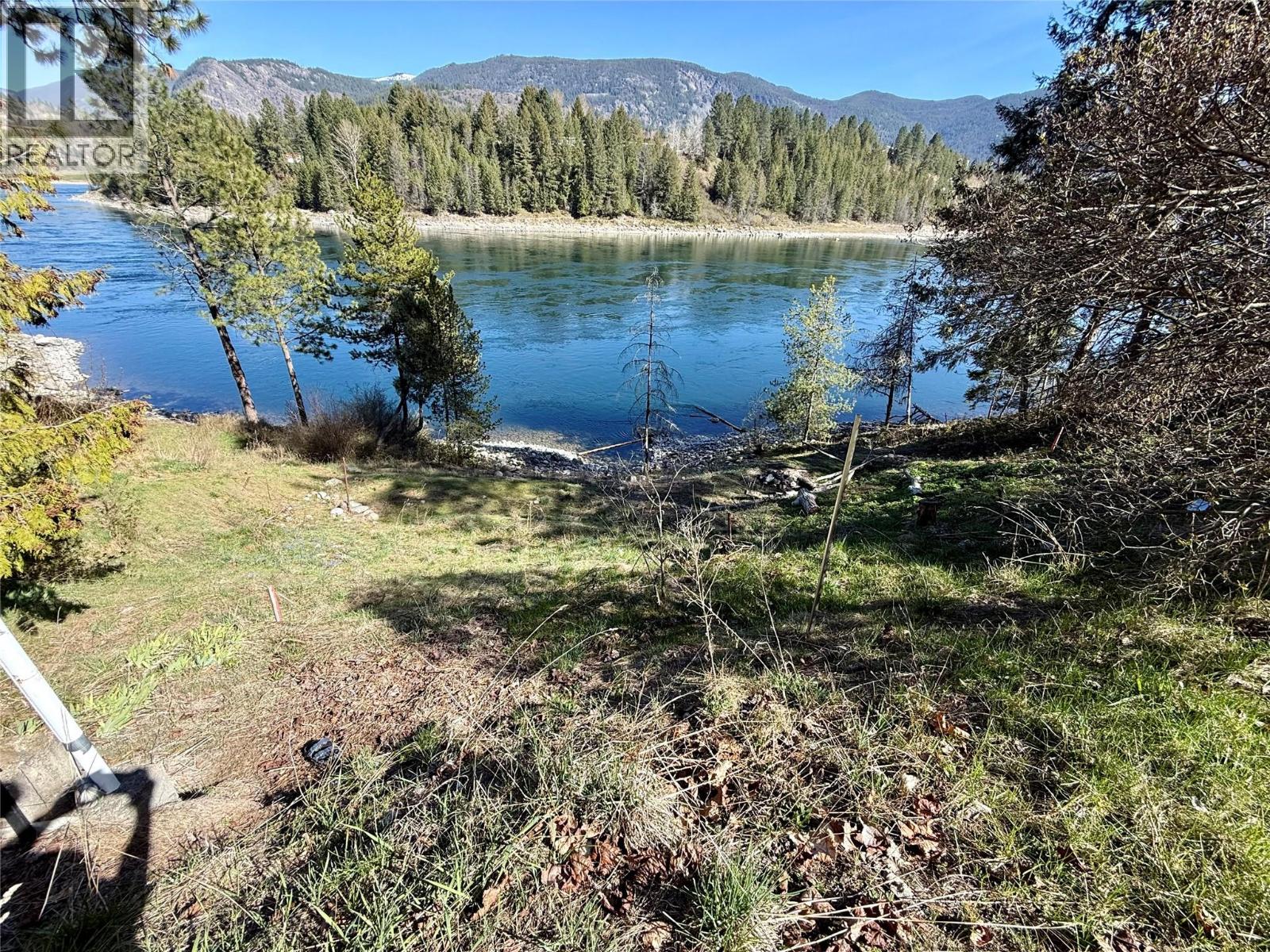 604 11th Street, Castlegar, British Columbia  V1N 2J9 - Photo 1 - 10383672