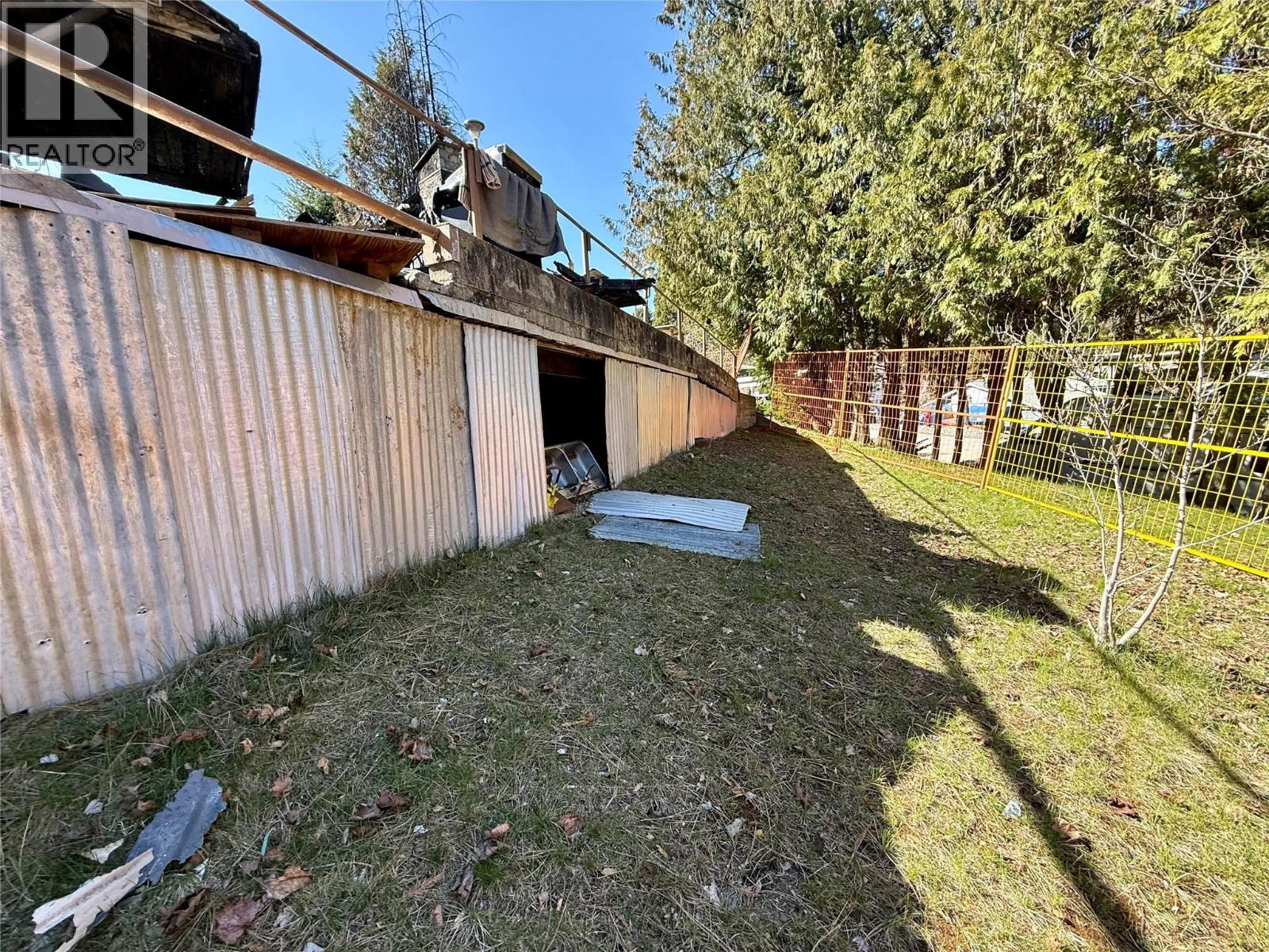 604 11th Street, Castlegar, British Columbia  V1N 2J9 - Photo 10 - 10383672