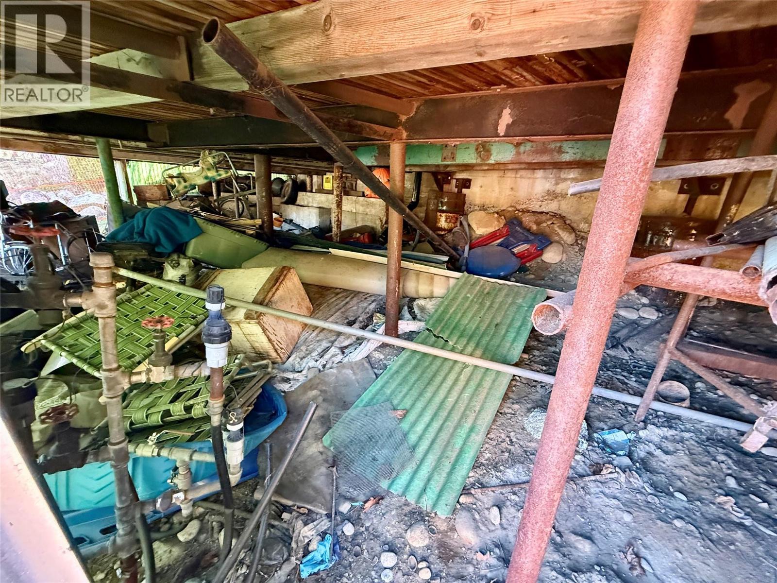 604 11th Street, Castlegar, British Columbia  V1N 2J9 - Photo 11 - 10383672