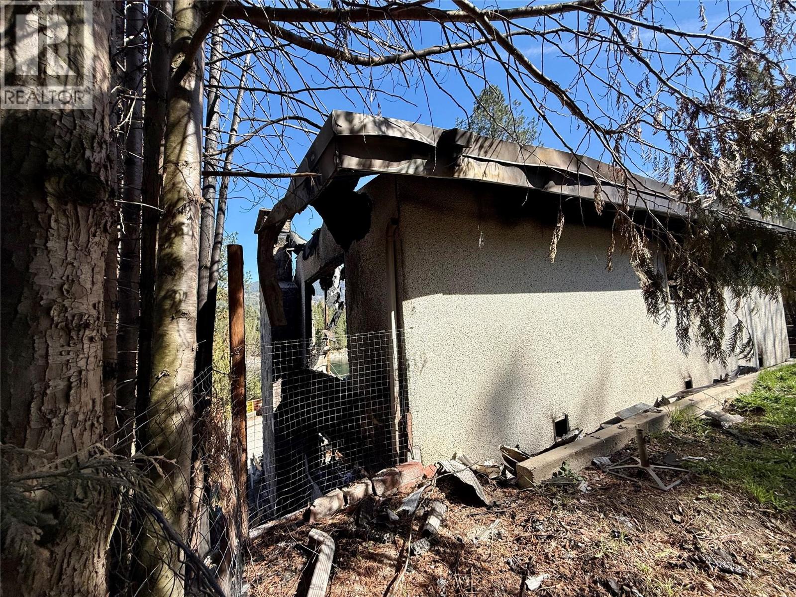 604 11th Street, Castlegar, British Columbia  V1N 2J9 - Photo 14 - 10383672