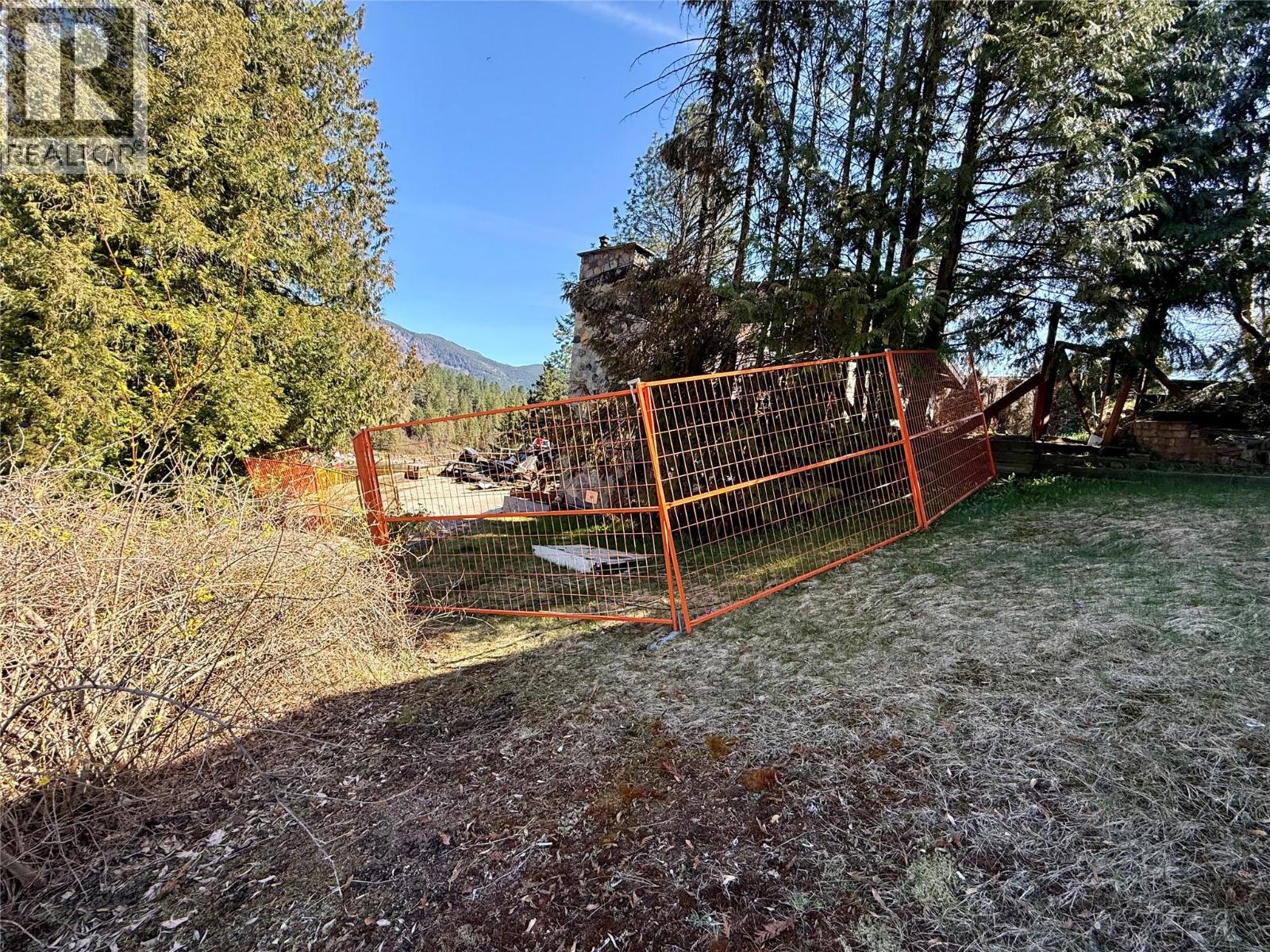 604 11th Street, Castlegar, British Columbia  V1N 2J9 - Photo 16 - 10383672