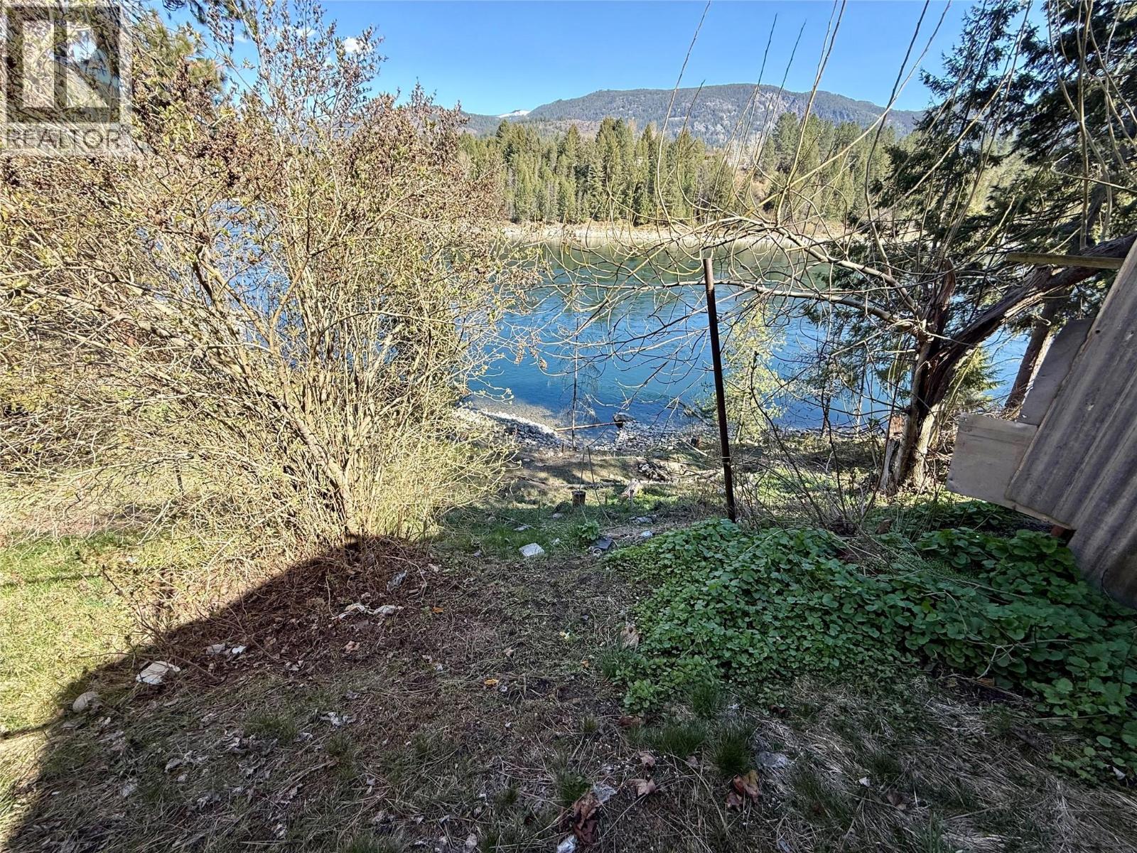 604 11th Street, Castlegar, British Columbia  V1N 2J9 - Photo 3 - 10383672