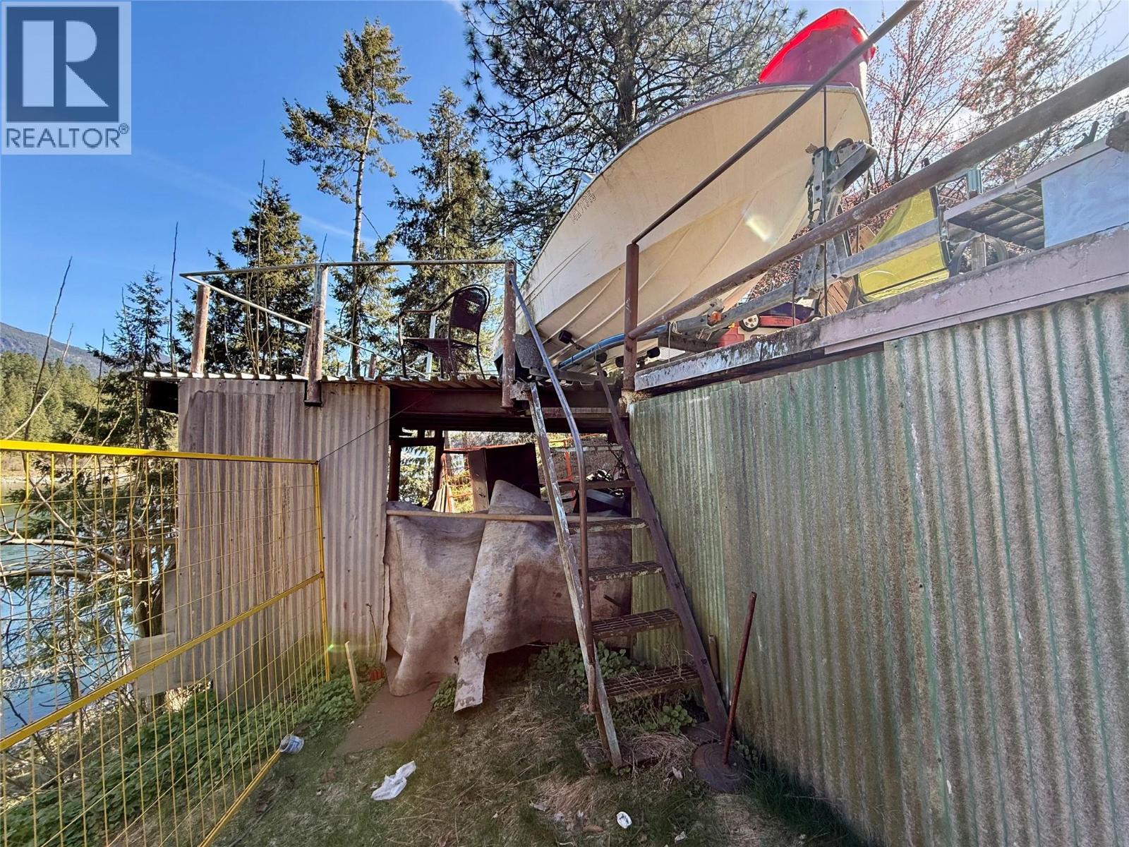 604 11th Street, Castlegar, British Columbia  V1N 2J9 - Photo 9 - 10383672