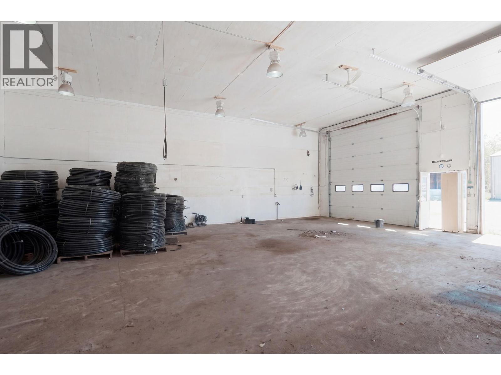 1448 Otter Lake Cross Road, Spallumcheen, British Columbia  V0E 1B5 - Photo 16 - 10383629