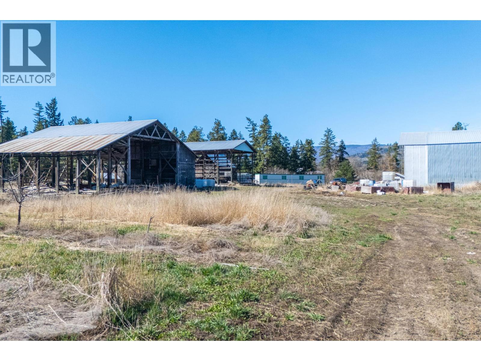 1448 Otter Lake Cross Road, Spallumcheen, British Columbia  V0E 1B5 - Photo 8 - 10383629