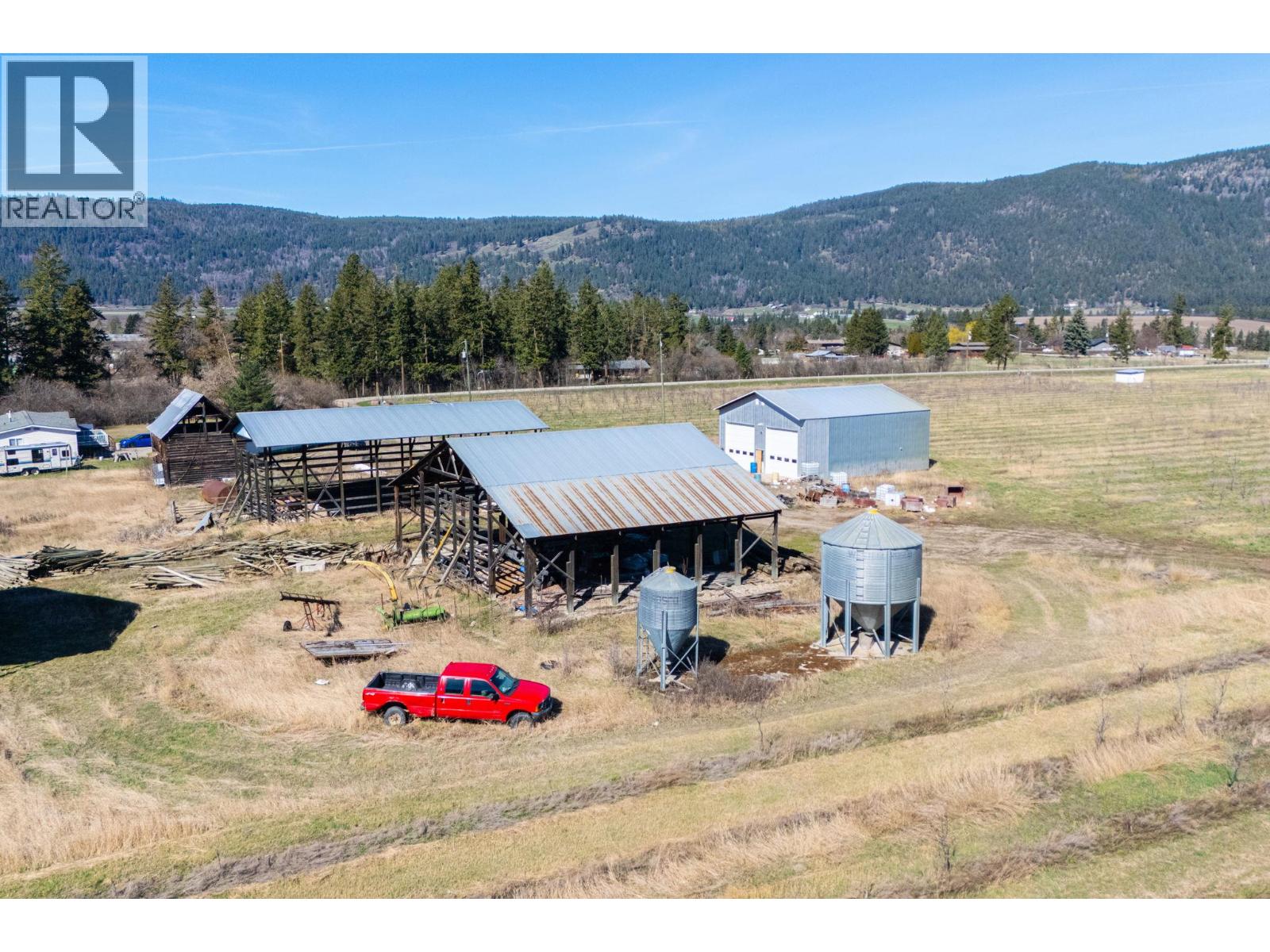 1448 Otter Lake Cross Road, Spallumcheen, British Columbia  V0E 1B5 - Photo 9 - 10383629