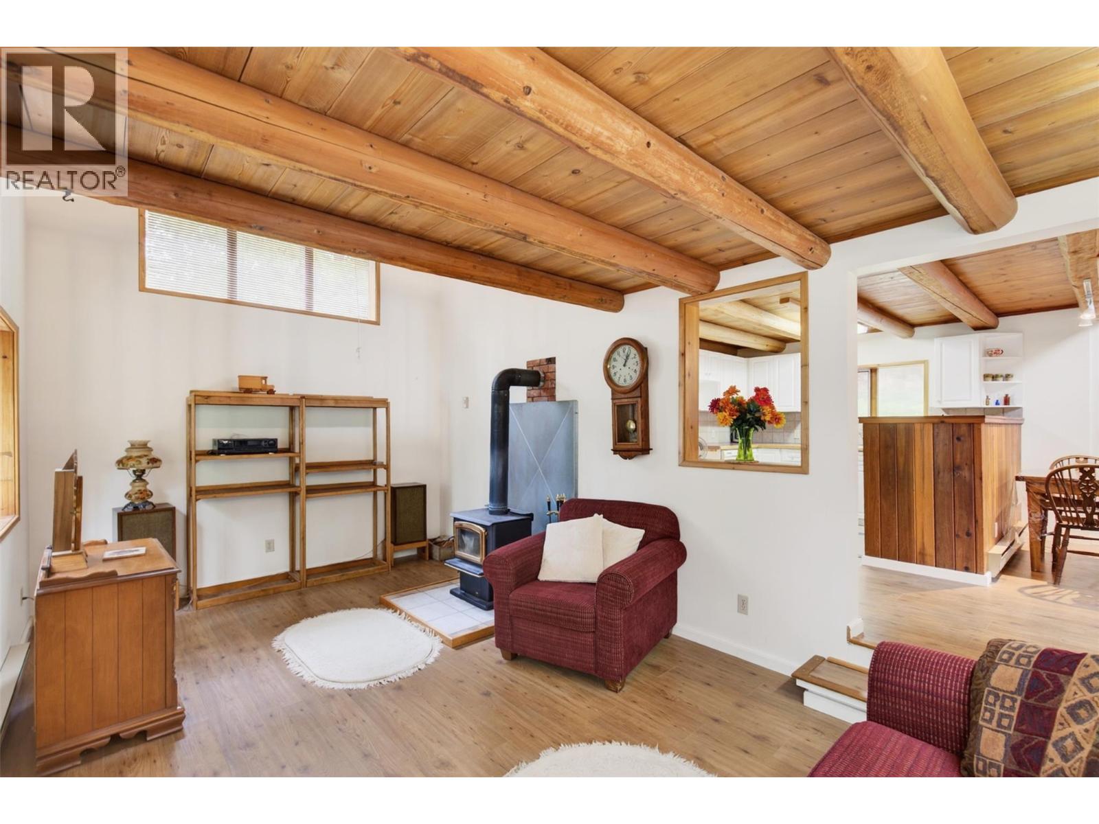 7465 Squilax-Anglemont Road, Anglemont, British Columbia  V0E 1M8 - Photo 14 - 10383728