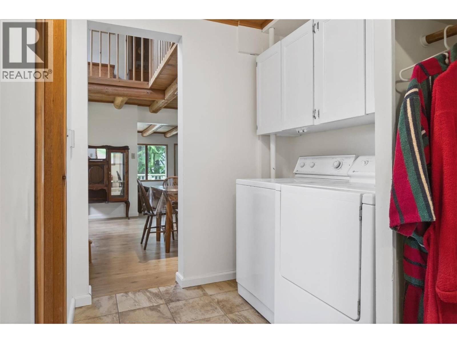 7465 Squilax-Anglemont Road, Anglemont, British Columbia  V0E 1M8 - Photo 19 - 10383728