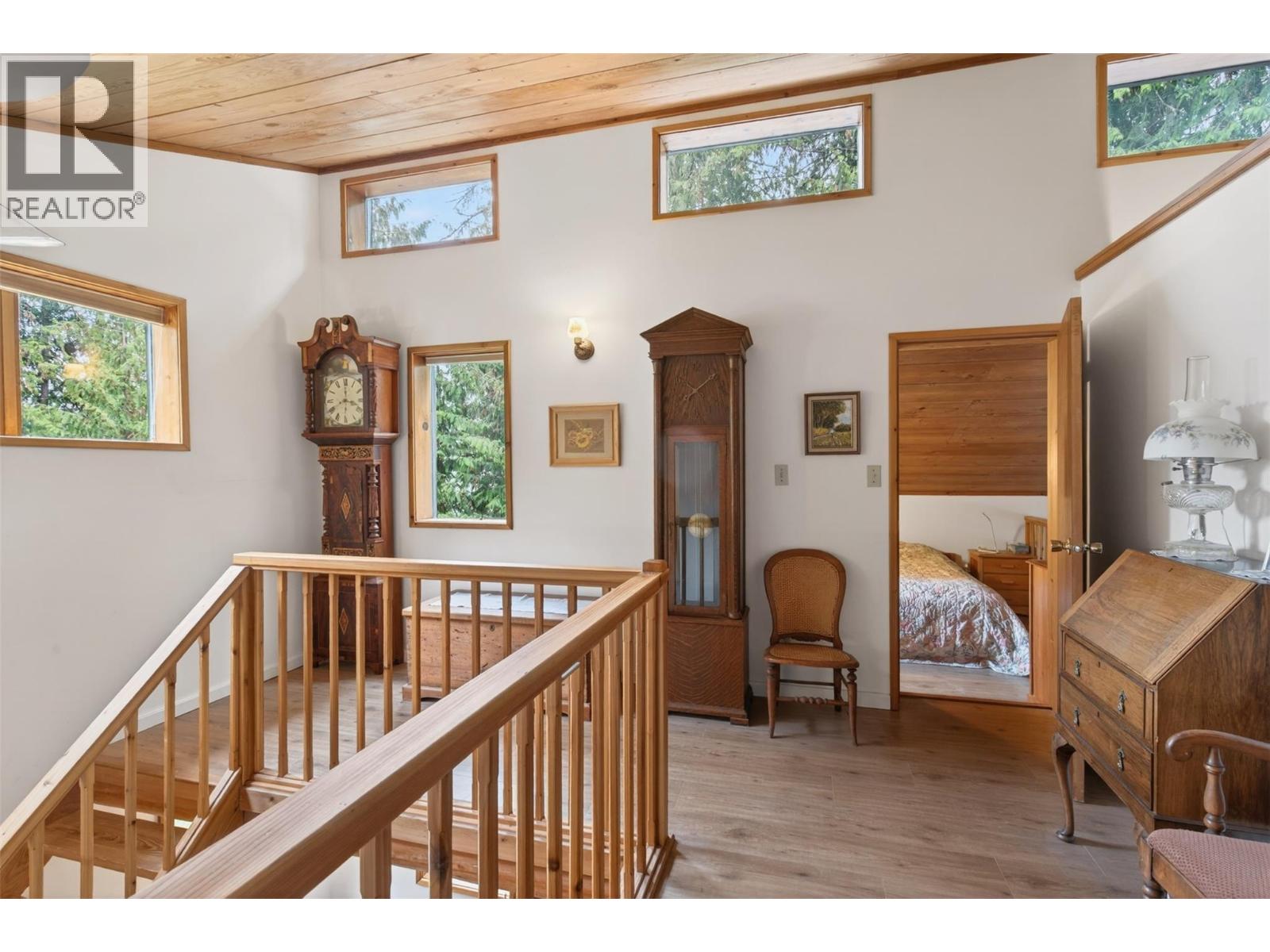 7465 Squilax-Anglemont Road, Anglemont, British Columbia  V0E 1M8 - Photo 22 - 10383728