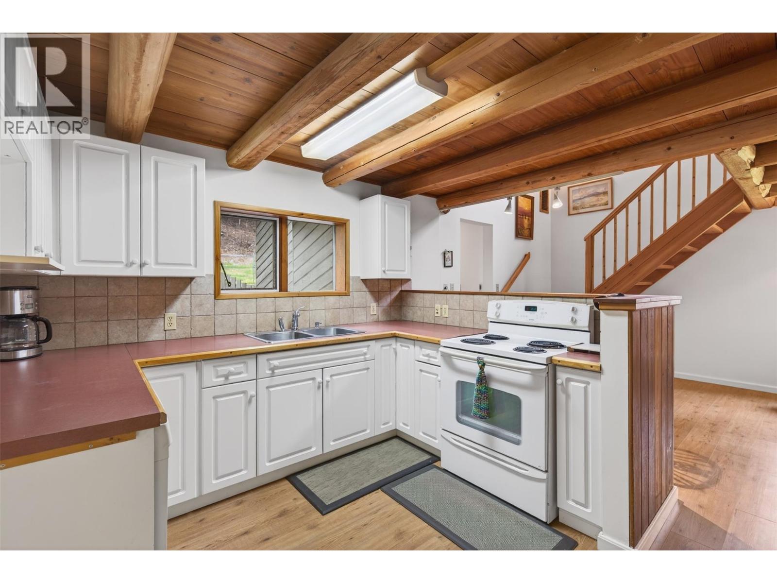 7465 Squilax-Anglemont Road, Anglemont, British Columbia  V0E 1M8 - Photo 9 - 10383728