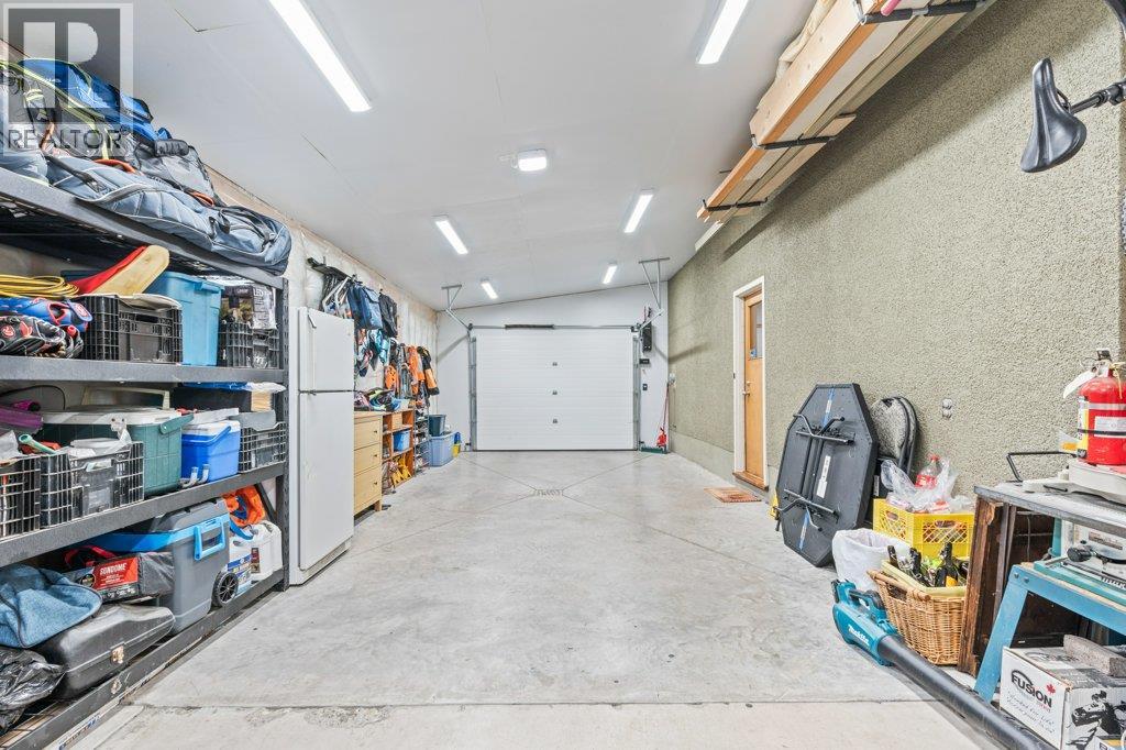 1784 Highland Drive N, Kelowna, British Columbia  V1Y 4L2 - Photo 32 - 10383158