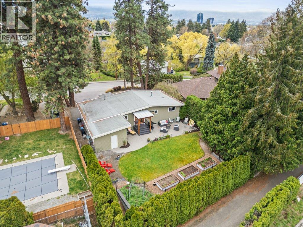 1784 Highland Drive N, Kelowna, British Columbia  V1Y 4L2 - Photo 48 - 10383158