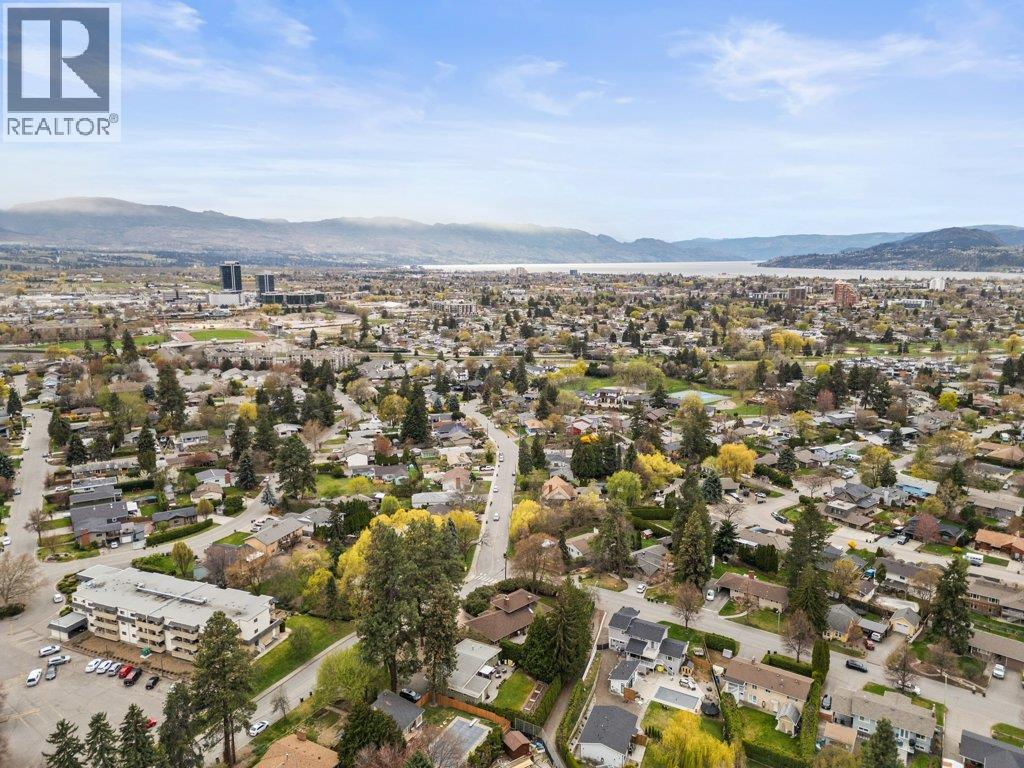 1784 Highland Drive N, Kelowna, British Columbia  V1Y 4L2 - Photo 54 - 10383158