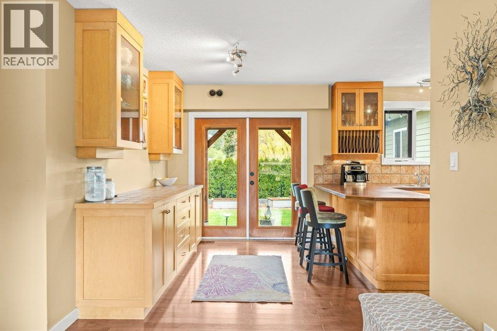 1784 Highland Drive N, Kelowna, British Columbia  V1Y 4L2 - Photo 9 - 10383158
