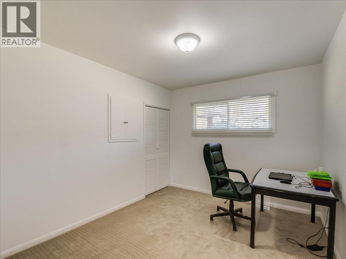 112 100th Street, Castlegar, British Columbia  V1N 3C5 - Photo 27 - 10383261