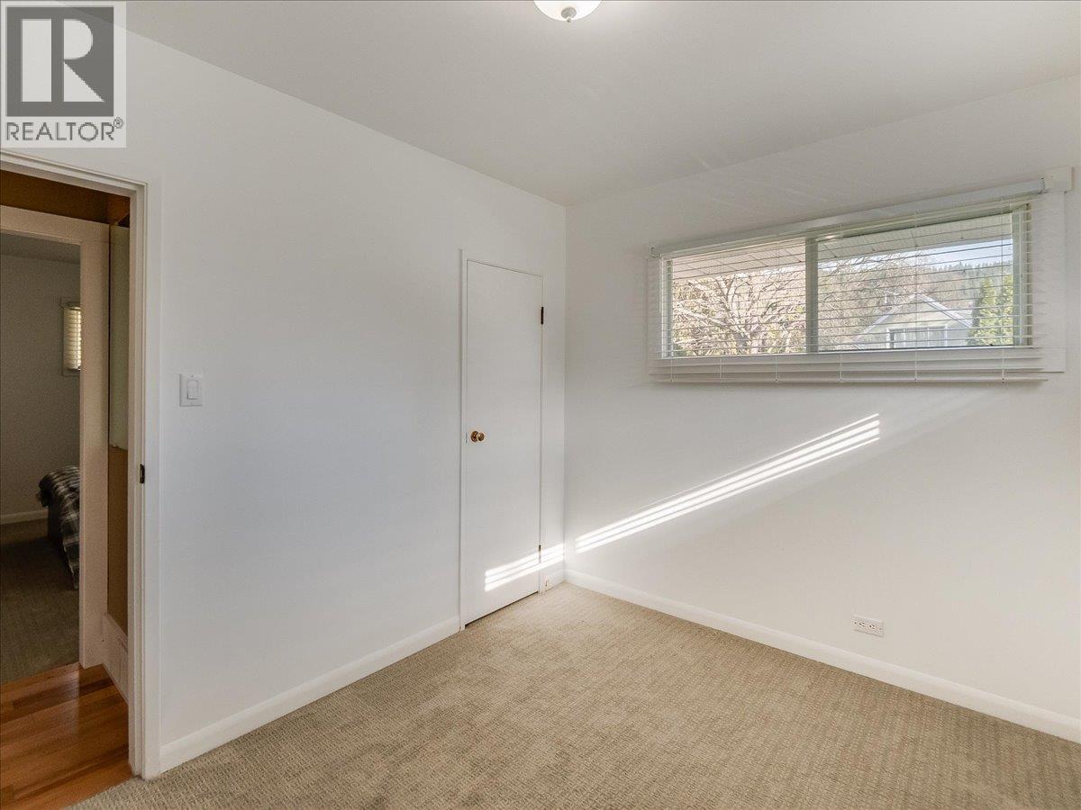 112 100th Street, Castlegar, British Columbia  V1N 3C5 - Photo 32 - 10383261