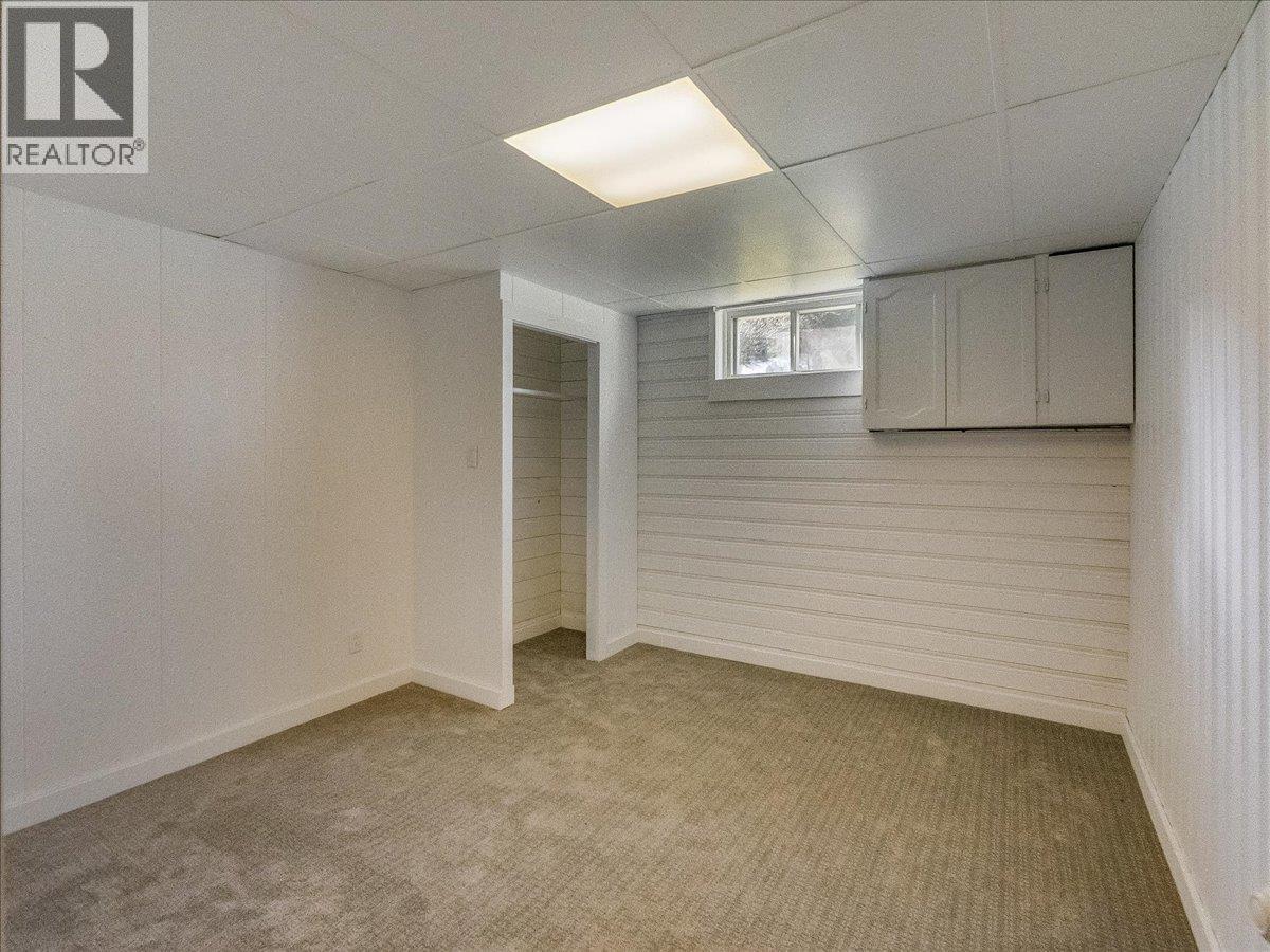 112 100th Street, Castlegar, British Columbia  V1N 3C5 - Photo 41 - 10383261