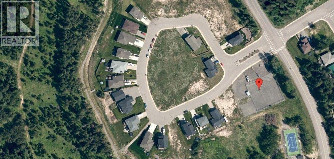 1353 Cherrywood Boulevard, Sparwood, British Columbia  V0B 2G2 - Photo 2 - 10383208