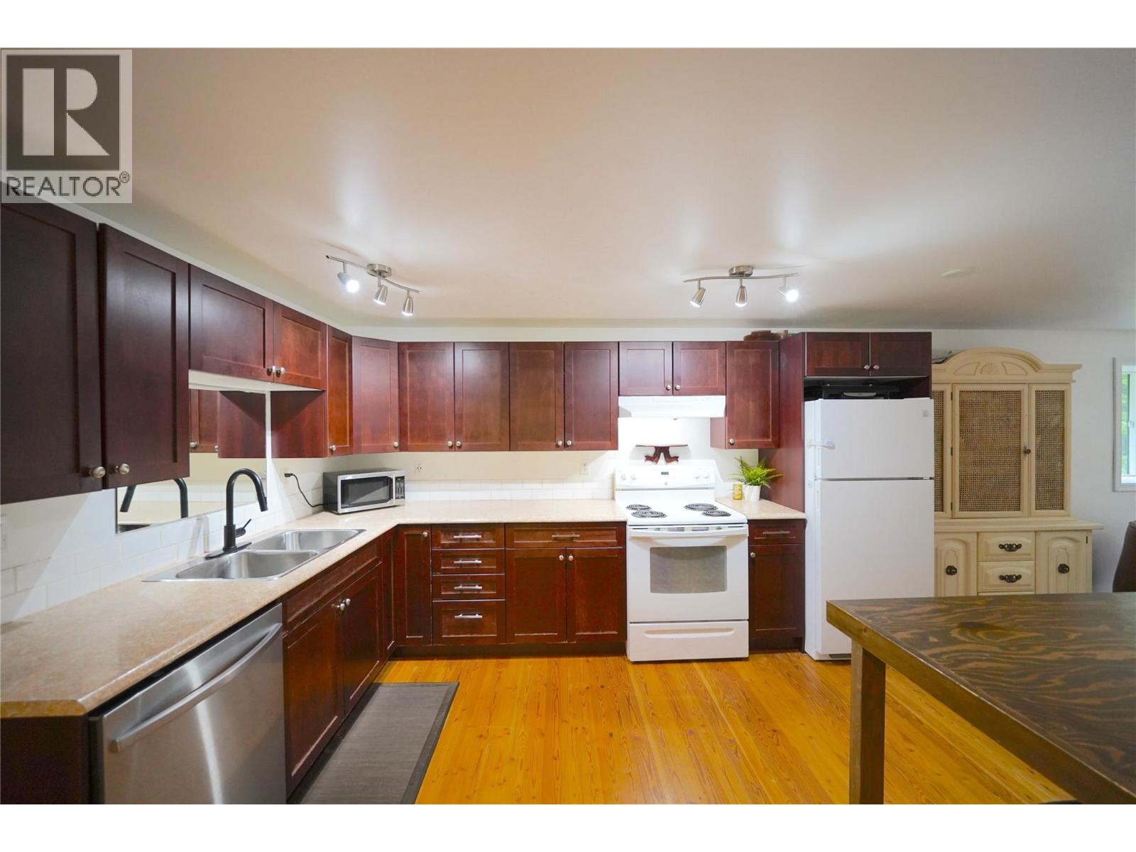 245 Alexander Road Road, Procter, British Columbia  V1L 0B5 - Photo 19 - 10383699