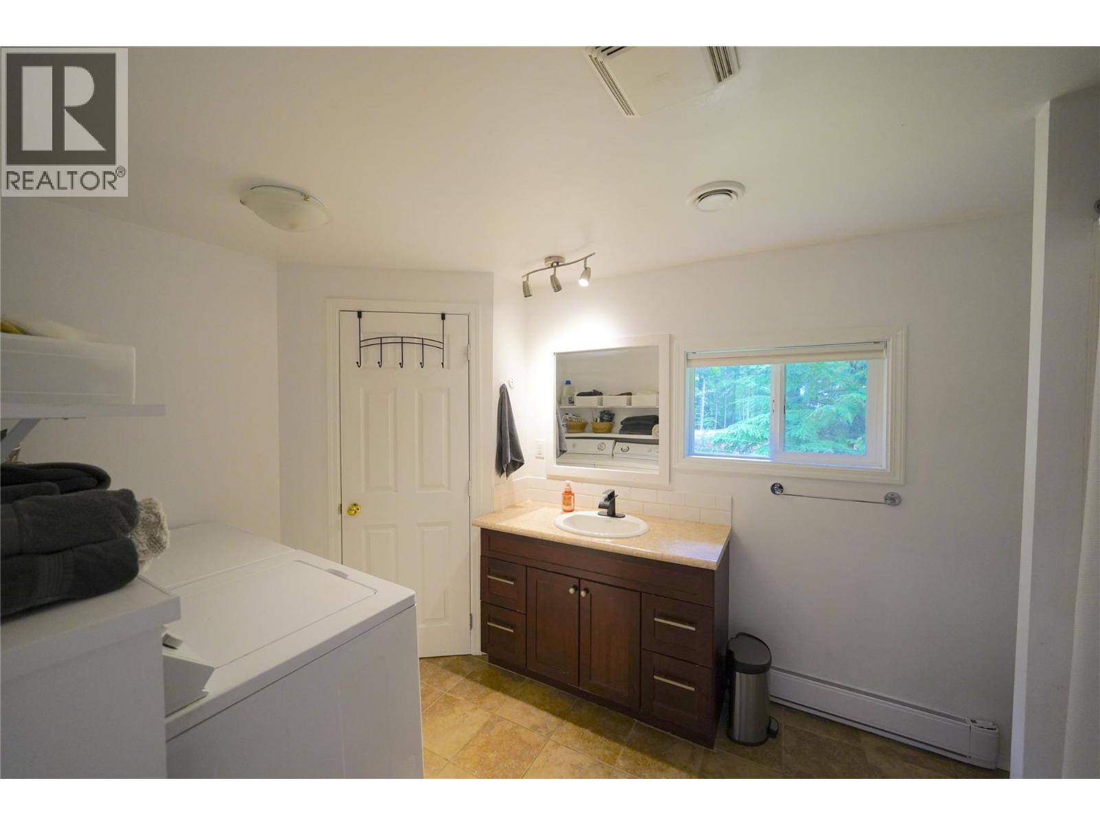 245 Alexander Road Road, Procter, British Columbia  V1L 0B5 - Photo 34 - 10383699