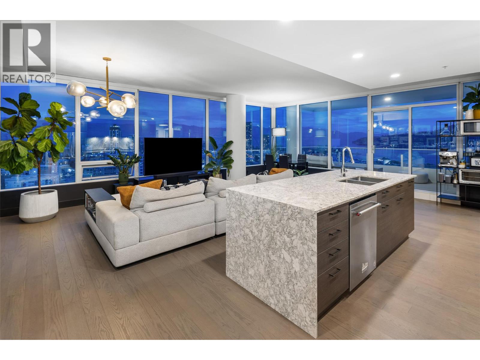 1191 Sunset Drive Unit# 2003, Kelowna, British Columbia  V1Y 0J4 - Photo 2 - 10383683