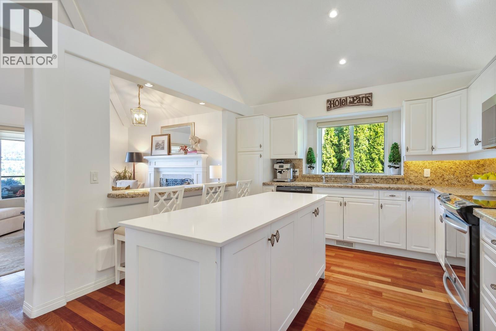 3482 Ridge Boulevard, West Kelowna, British Columbia  V4T 2V5 - Photo 15 - 10383592