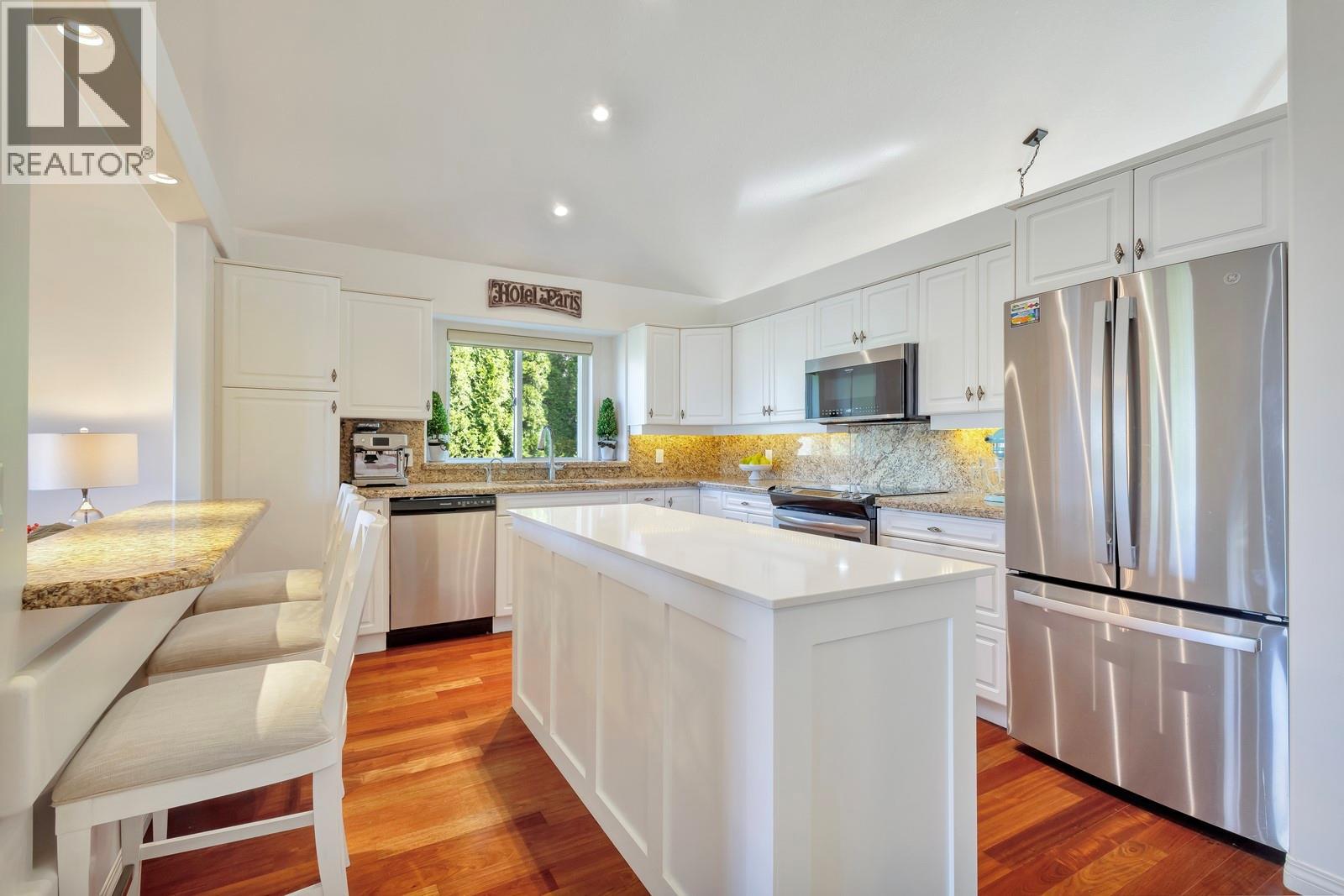 3482 Ridge Boulevard, West Kelowna, British Columbia  V4T 2V5 - Photo 3 - 10383592