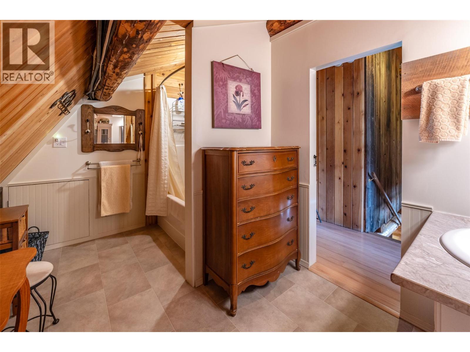 1230 Sykes Crescent, Keremeos, British Columbia  V0X 1N3 - Photo 19 - 10383568