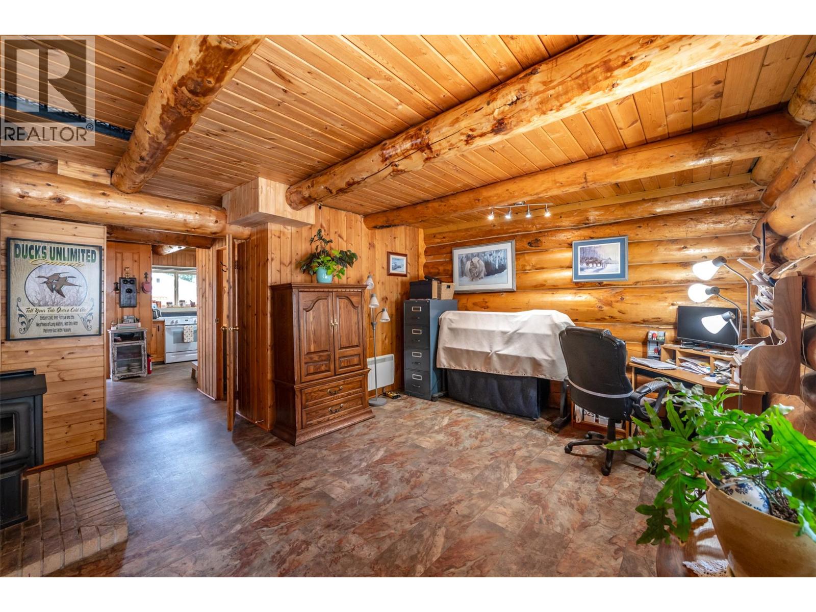 1230 Sykes Crescent, Keremeos, British Columbia  V0X 1N3 - Photo 6 - 10383568