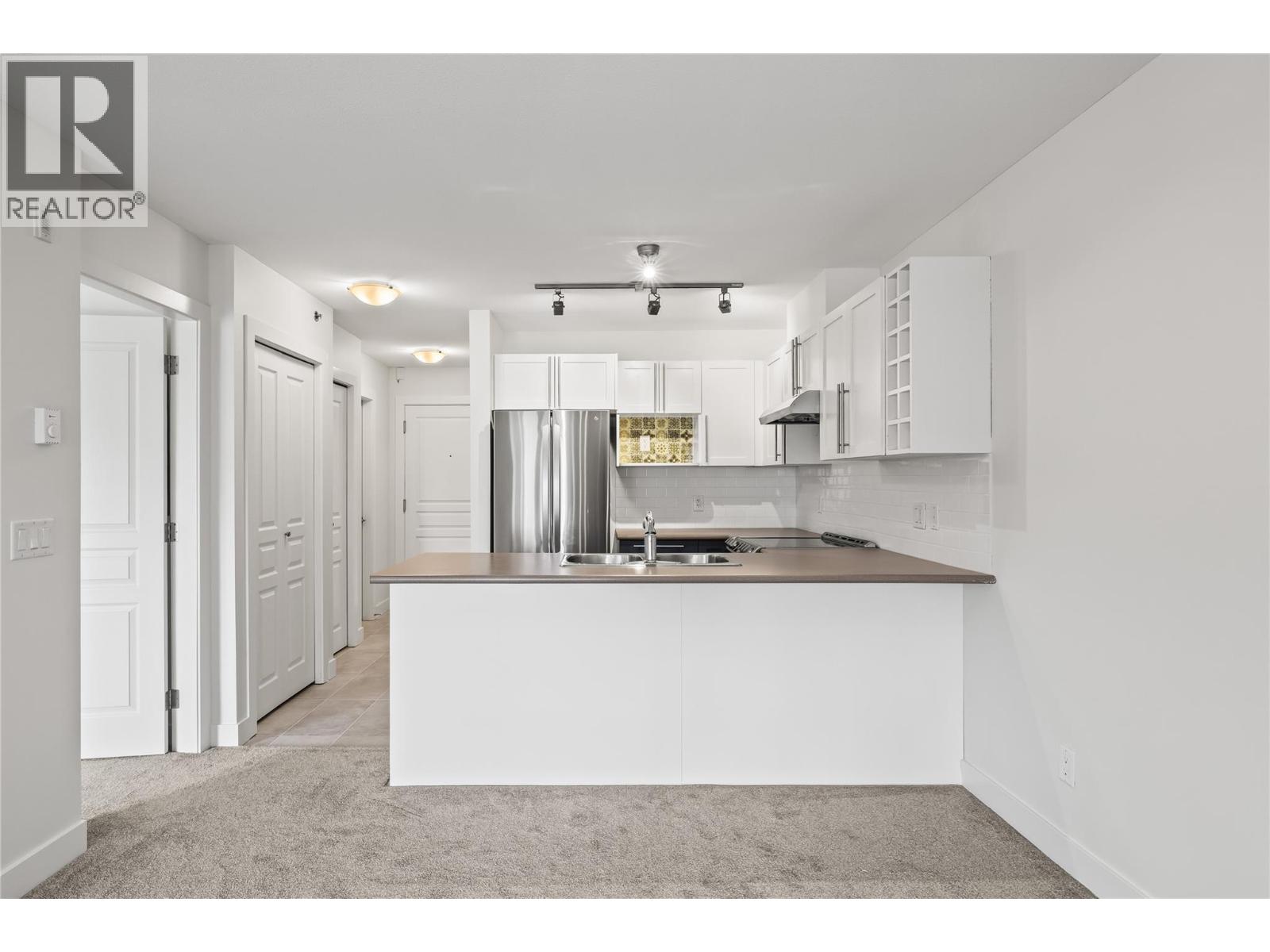 1099 Sunset Drive Unit# 435, Kelowna, British Columbia  V1Y 9Z2 - Photo 8 - 10383390