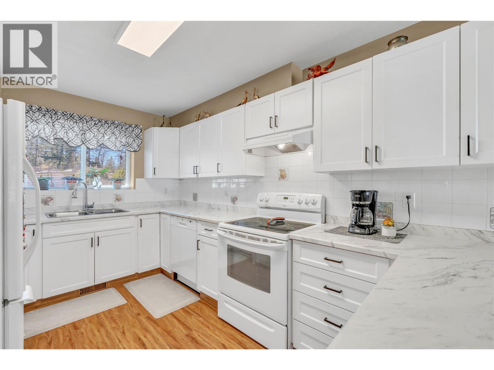 955 Robinson Avenue Unit# 102, Naramata, British Columbia  V0H 1N1 - Photo 10 - 10382147