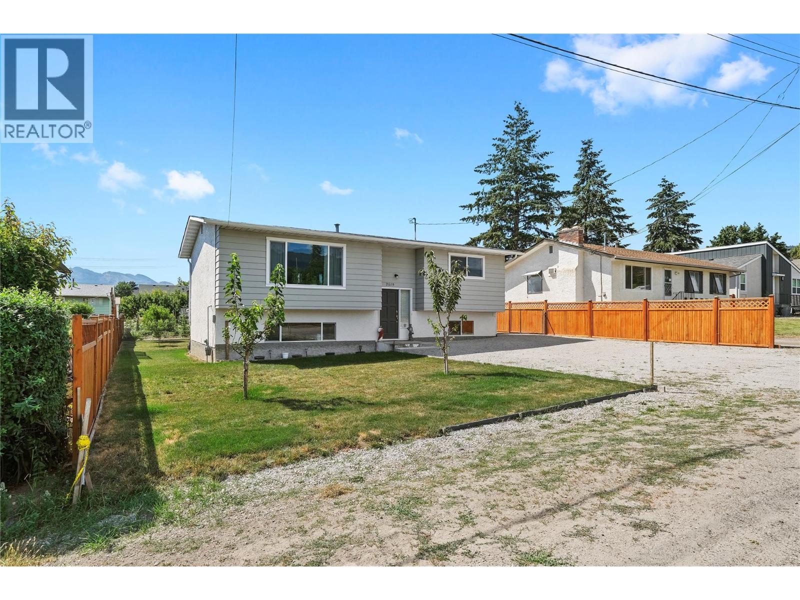 2519 Solar Road, West Kelowna, British Columbia  V4T 1P8 - Photo 2 - 10379220
