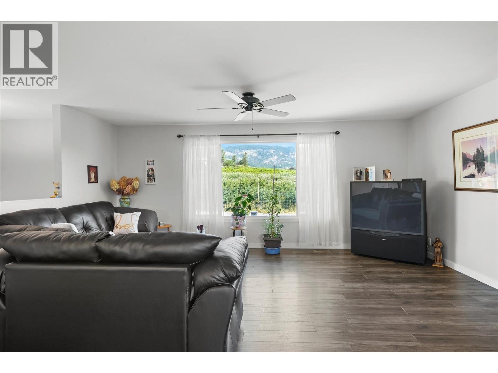 2519 Solar Road, West Kelowna, British Columbia  V4T 1P8 - Photo 6 - 10379220