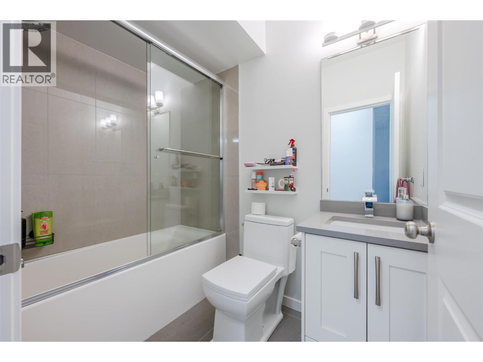 203 Edmonton Avenue Unit# 107, Penticton, British Columbia  V2A 2G4 - Photo 9 - 10383749