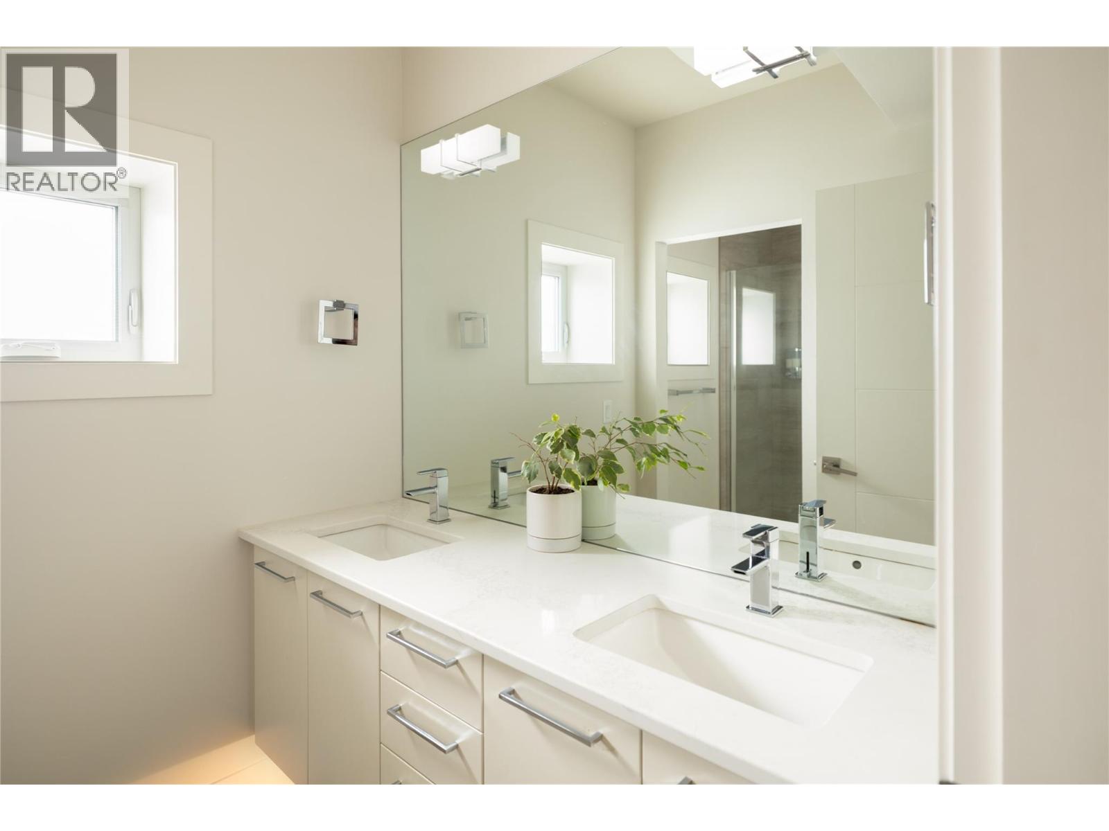 1130 Ledgeview Court, Kelowna, British Columbia  V1W 5M6 - Photo 42 - 10383615