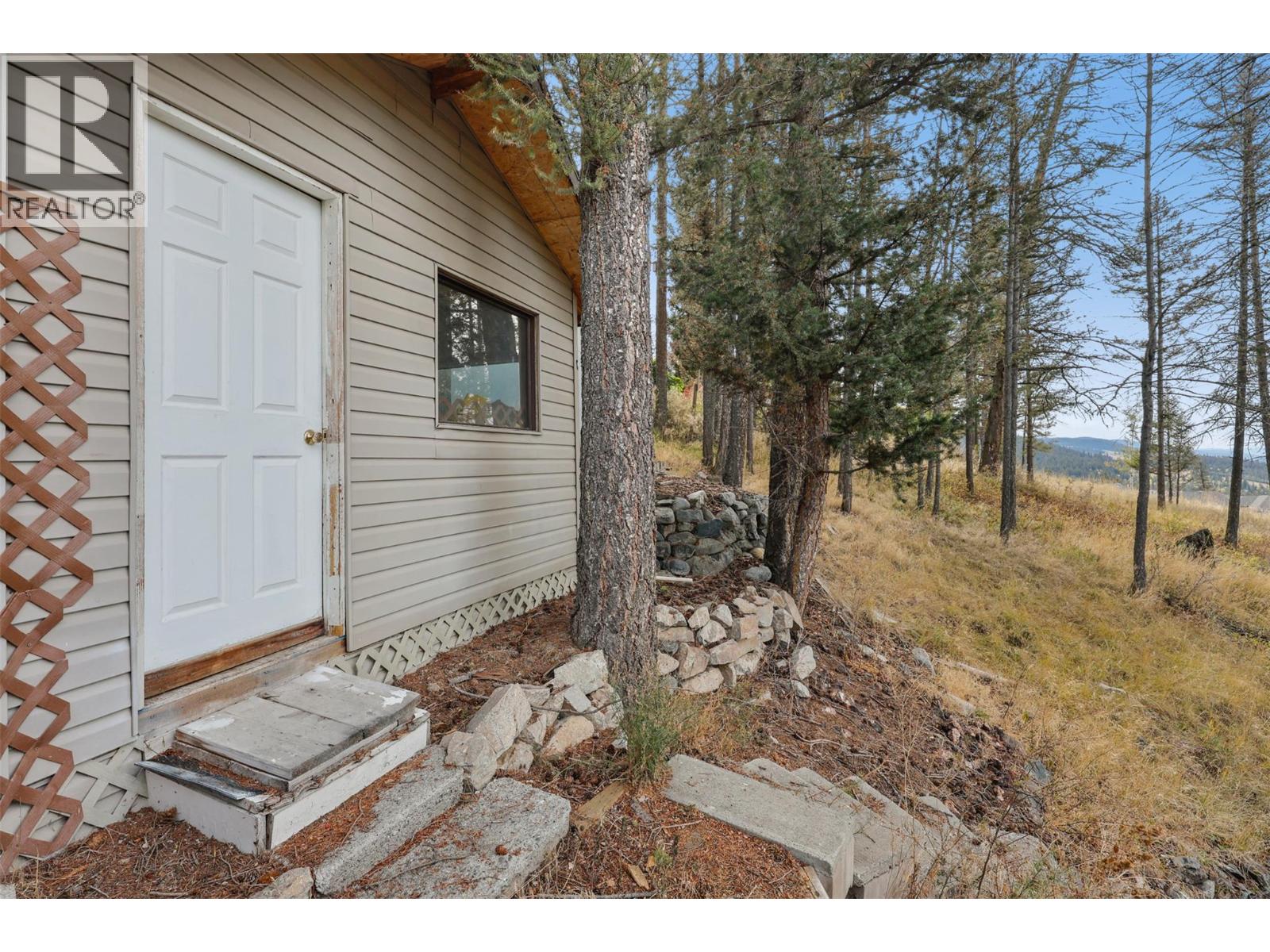 314 Linden Road, Logan Lake, British Columbia  V0K 1W0 - Photo 33 - 10383427