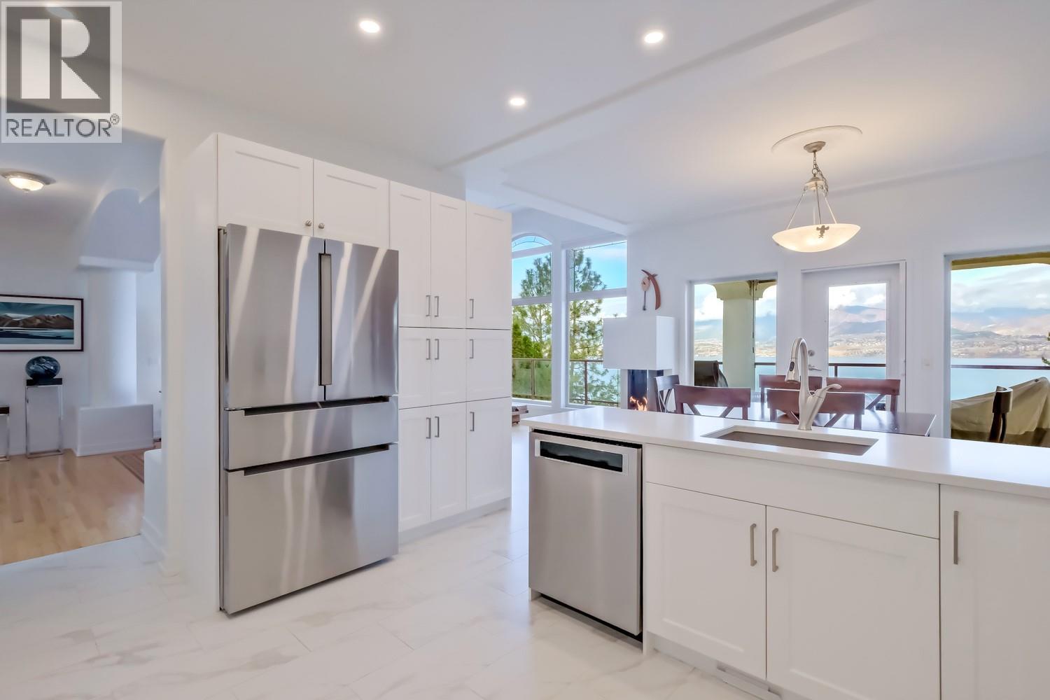 378 Okaview Road, Kelowna, British Columbia  V1W 4K3 - Photo 15 - 10383807