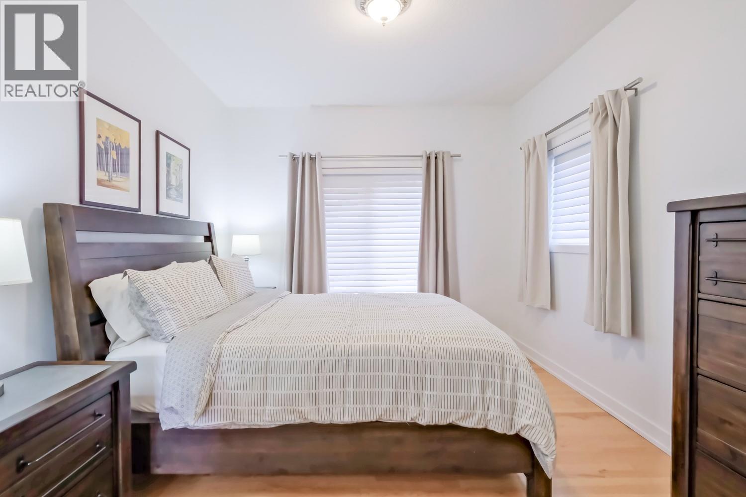 378 Okaview Road, Kelowna, British Columbia  V1W 4K3 - Photo 34 - 10383807