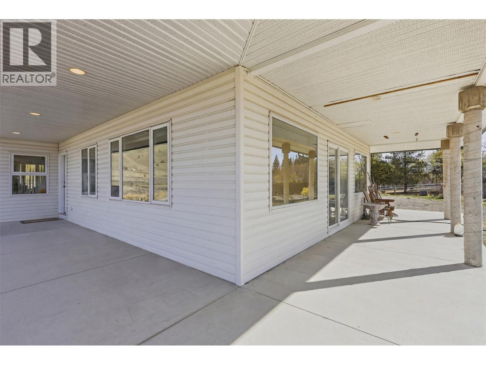 1559 Steelhead Road, Kamloops, British Columbia  V0K 2J0 - Photo 32 - 10383487