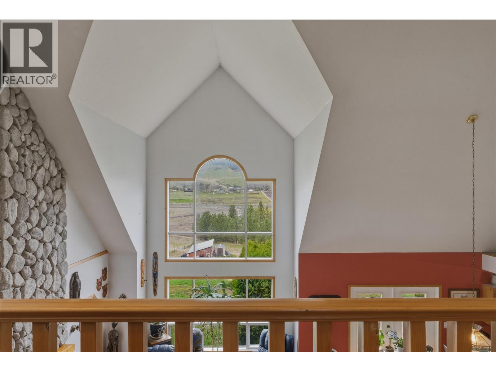 4864 South Grandview Flats Road, Spallumcheen, British Columbia  V4Y 0P5 - Photo 19 - 10382089