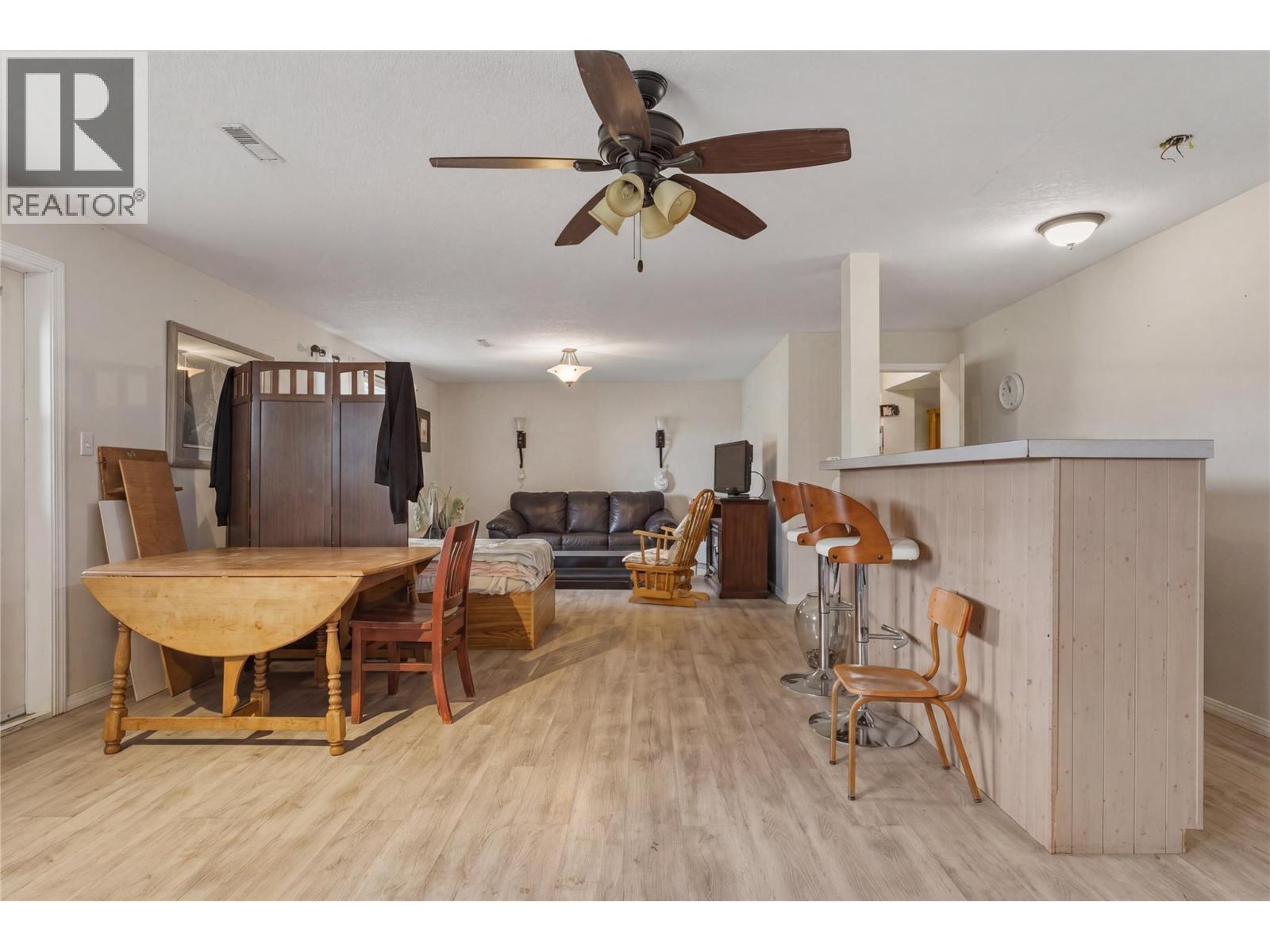 4864 South Grandview Flats Road, Spallumcheen, British Columbia  V4Y 0P5 - Photo 32 - 10382089