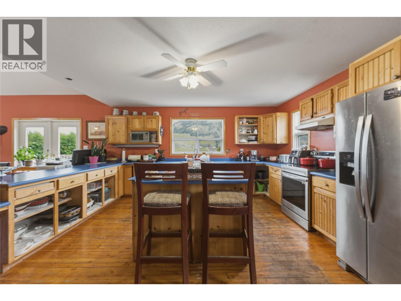 4864 South Grandview Flats Road, Spallumcheen, British Columbia  V4Y 0P5 - Photo 4 - 10382089