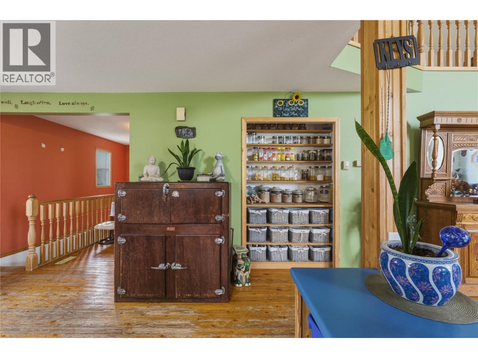 4864 South Grandview Flats Road, Spallumcheen, British Columbia  V4Y 0P5 - Photo 8 - 10382089