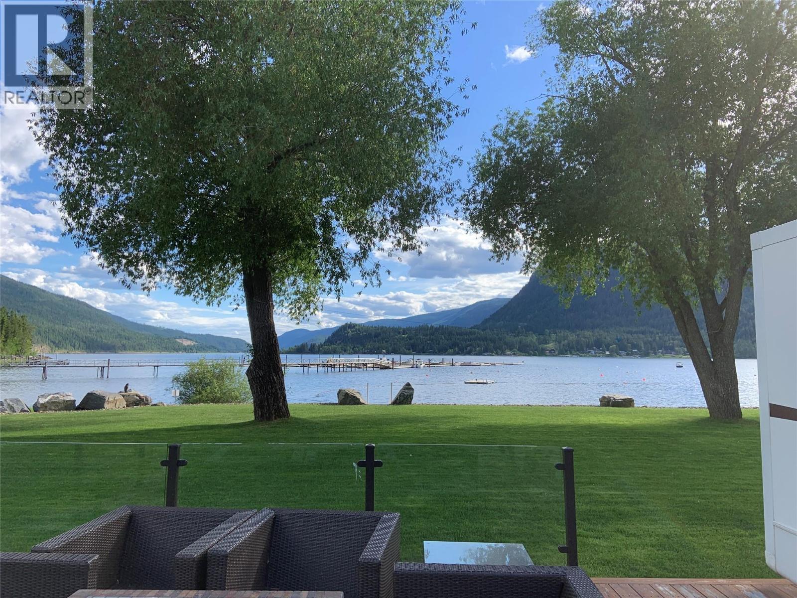 346 Highway 97a Highway, Sicamous, British Columbia  V0E 2V1 - Photo 14 - 10383827