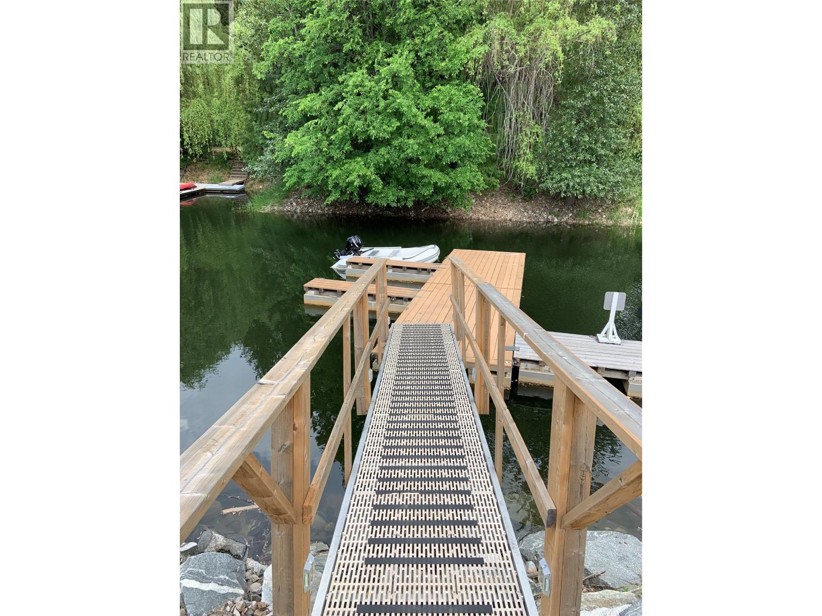 346 Highway 97a Highway, Sicamous, British Columbia  V0E 2V1 - Photo 16 - 10383827