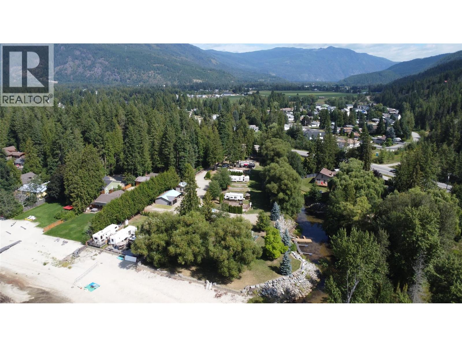 346 Highway 97a Highway, Sicamous, British Columbia  V0E 2V1 - Photo 2 - 10383827