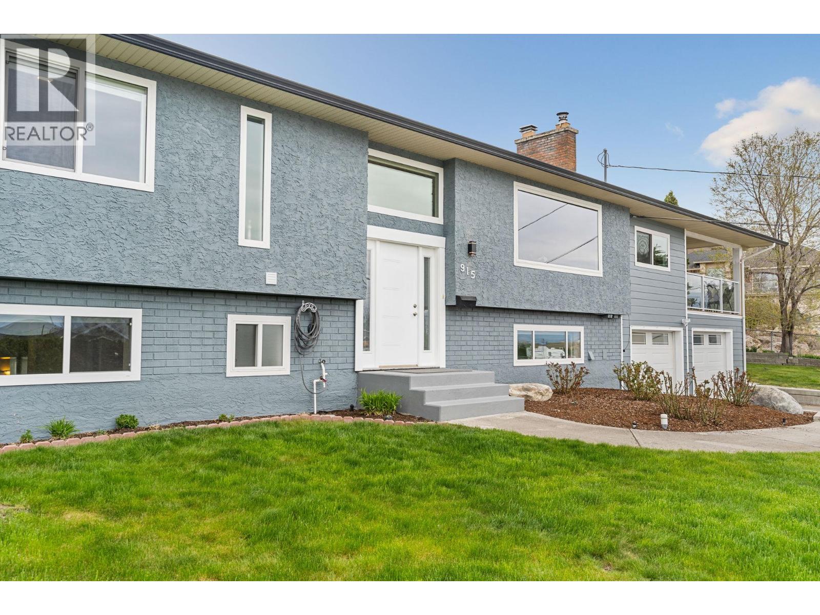 915 Graf Road, Kelowna, British Columbia  V1P 1C1 - Photo 4 - 10383556