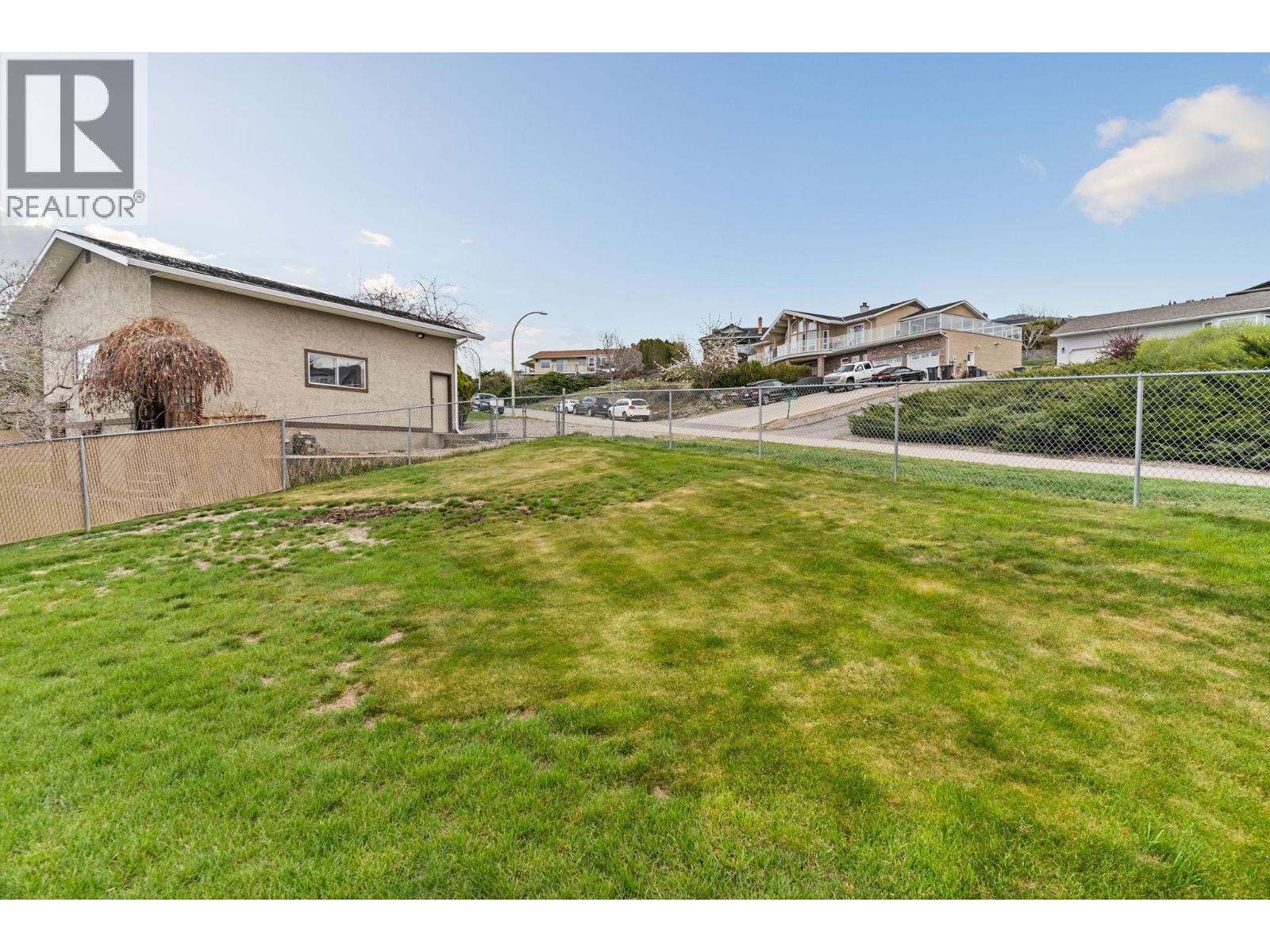 915 Graf Road, Kelowna, British Columbia  V1P 1C1 - Photo 40 - 10383556