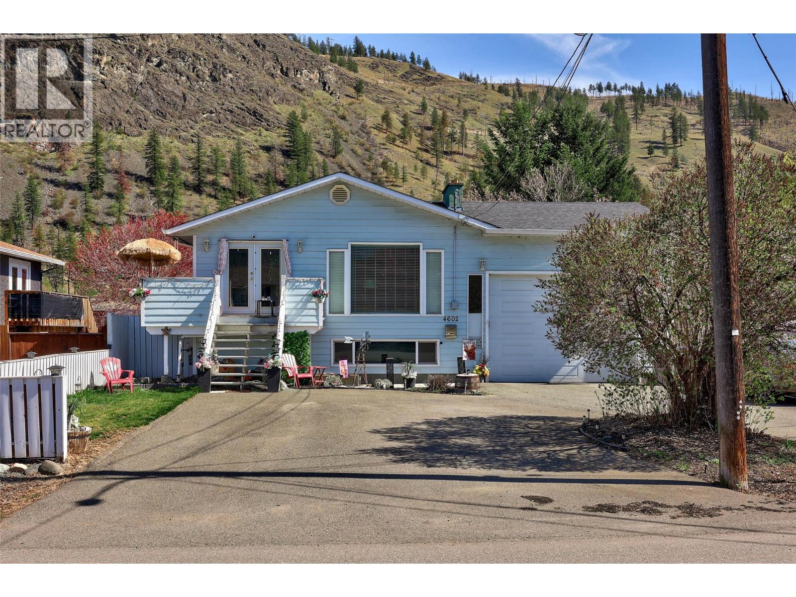 4602 Strawberry Lane, Kamloops, British Columbia  V2H 1L6 - Photo 1 - 10383804