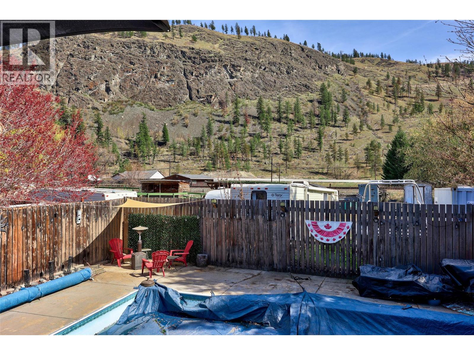 4602 Strawberry Lane, Kamloops, British Columbia  V2H 1L6 - Photo 12 - 10383804